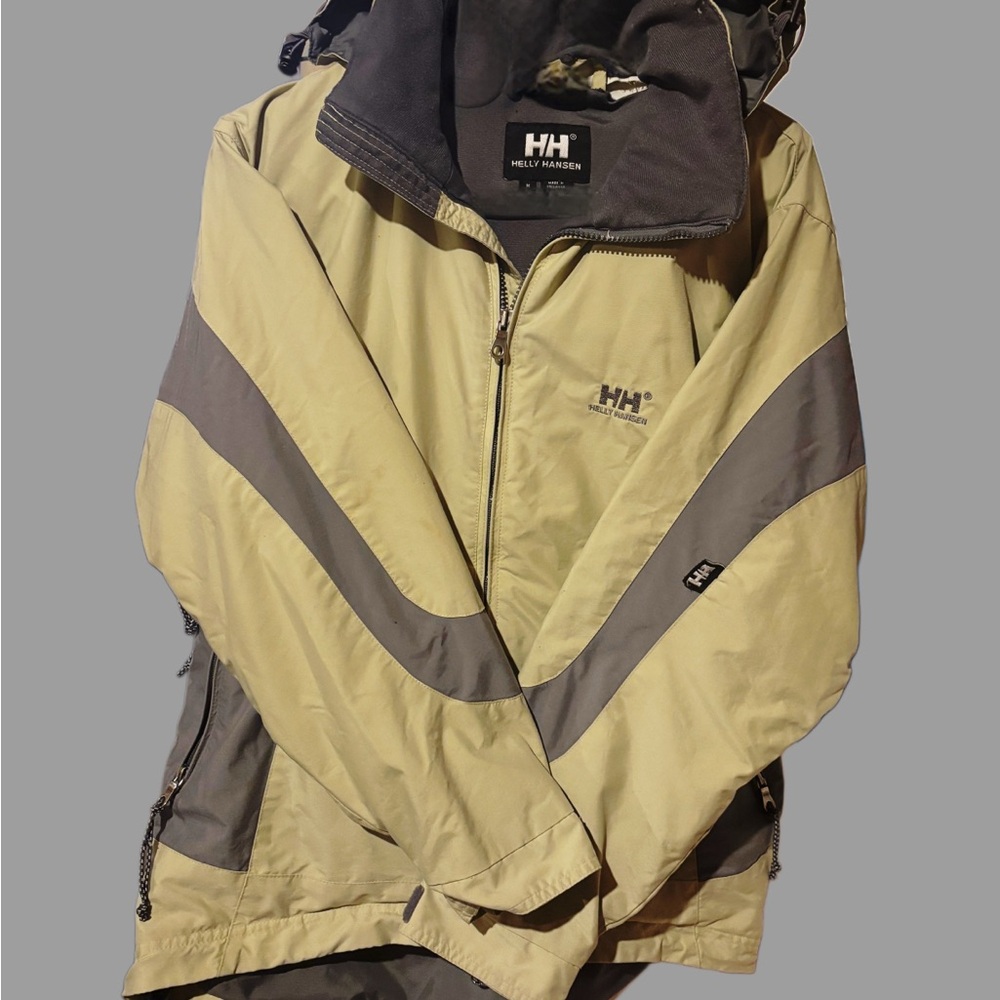 Helly Hansen Woman’s Ski/Snowboarding Jacket!  Circa 1995!! Minor wear!